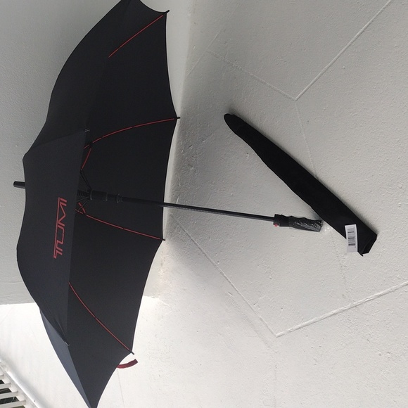 Tumi Push Button Umbrella - Picture 3 of 11